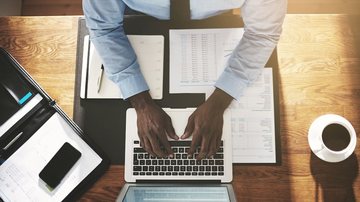Confira este concurso público em Nova Monte Verde (MT) - Foto: Adobe Stock