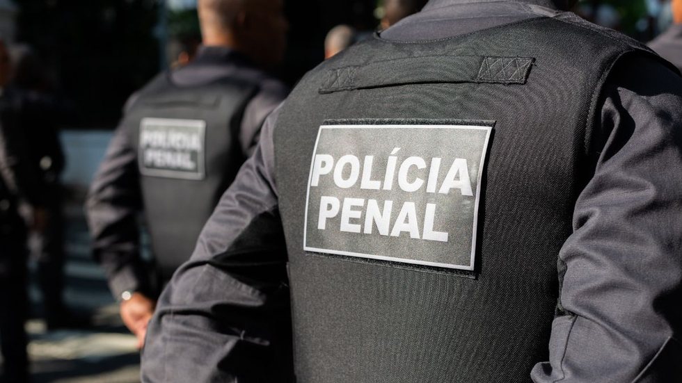 Policia penal de MG conta com mais de 1000 vagas abertas - Foto: Adobe Stock