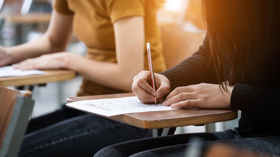 Mais de 760 mil inscritos participam da segunda edição do CPNU neste domingo, em busca de uma vaga no serviço público federal - Foto: Adobe Stock