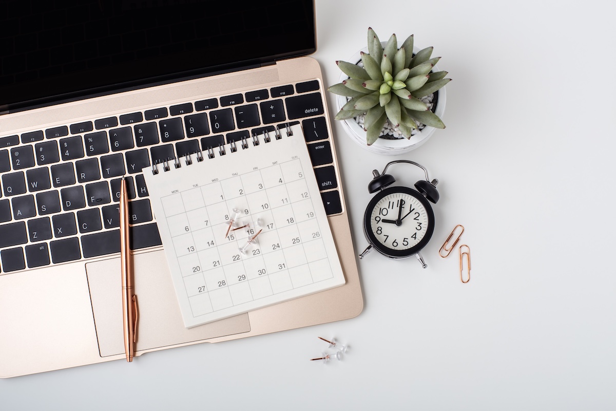 laptop e calendário